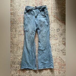 Women’s Levi 70’s high rise flare jeans size 28